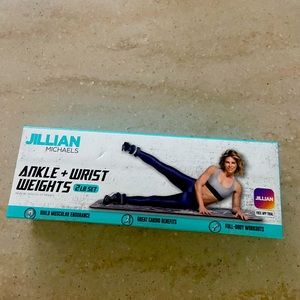 Brands new two 1 pound ankle weights never used.